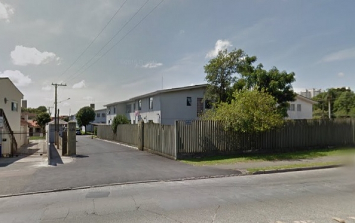 Apartamento - Rua Eduardo Sprada nº 4570 - Res. Moradias Campo Comprido - Campo Comprido - Área construída: 49,07m². Área comum: 13,32m².